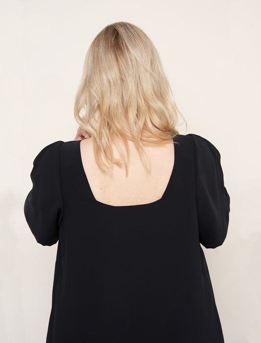 Black top in soft and fluid cady